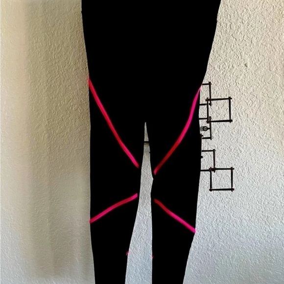 VSX Pants - Victorias Secret VSX Leggings Womens Small Knockout Workout Black Pink